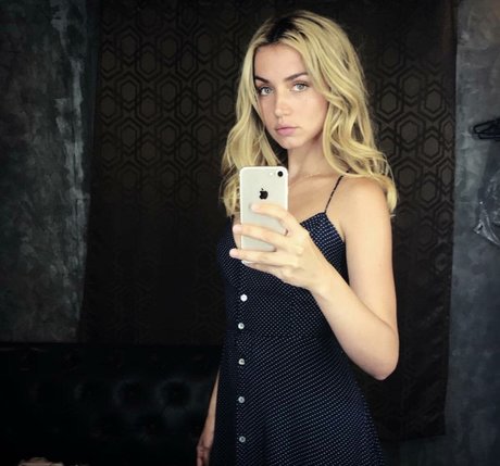 Ana De Armas
