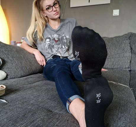 Emmyfeetandsocks