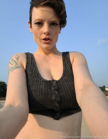 Nahá fotka uniklých OnlyFans od Hennanuellerfree