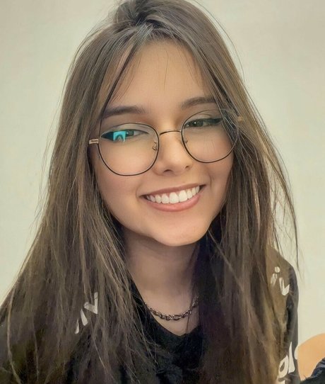 Hellen Duarte