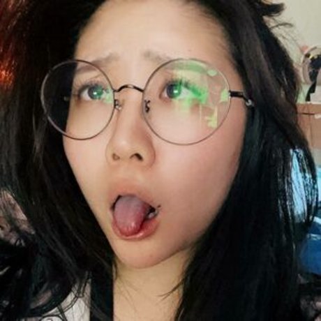 Naken läckt OnlyFans-bild av Babyhsu888