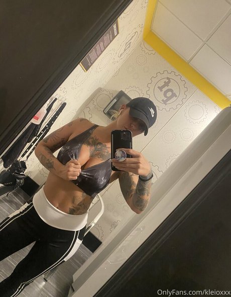 Naken lekkede OnlyFans-bilde av Kleioxxx