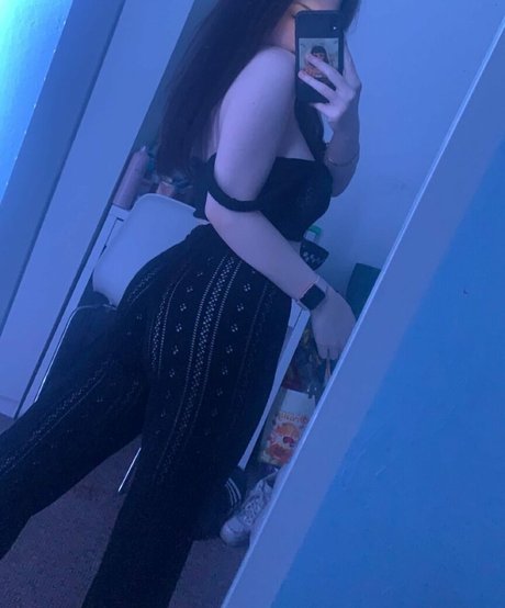 Photo nue de fuite OnlyFans de Eleri Evans