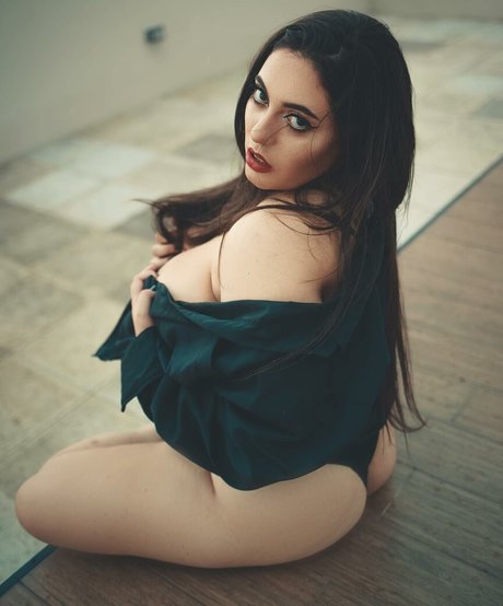 Naken läckt OnlyFans-bild av Gii Grande Giigrande
