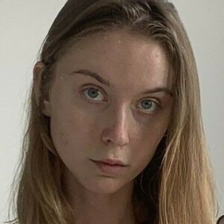 Naken läckt OnlyFans-bild av Sarah Ashley V