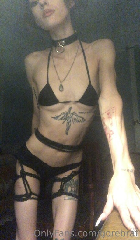 Naakte gelekte OnlyFans-foto van Gorebrat
