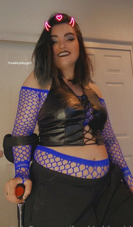 Alaston vuotanut OnlyFans-kuva Freakkybbygirl