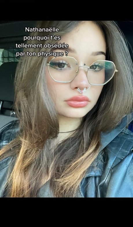 Naken läckt OnlyFans-bild av Thesluttygrunge