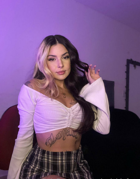 Foto nua vazada do OnlyFans de Badsuicidefree
