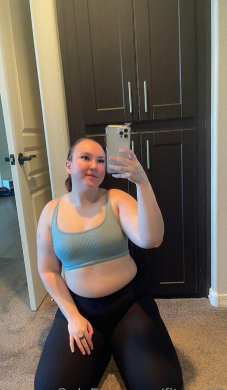 Обнаженная фотография утечки OnlyFans от Fiteen18
