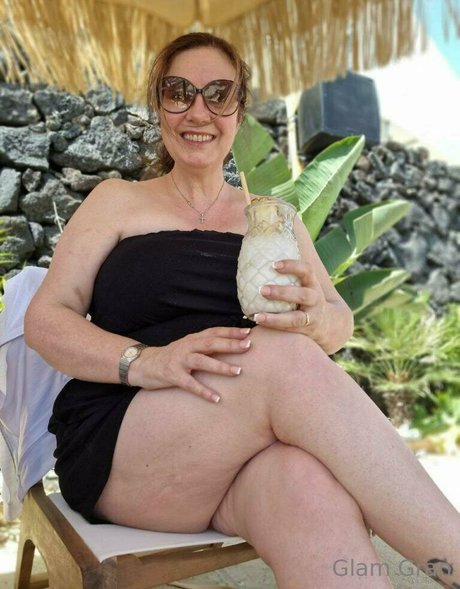Glamgran56