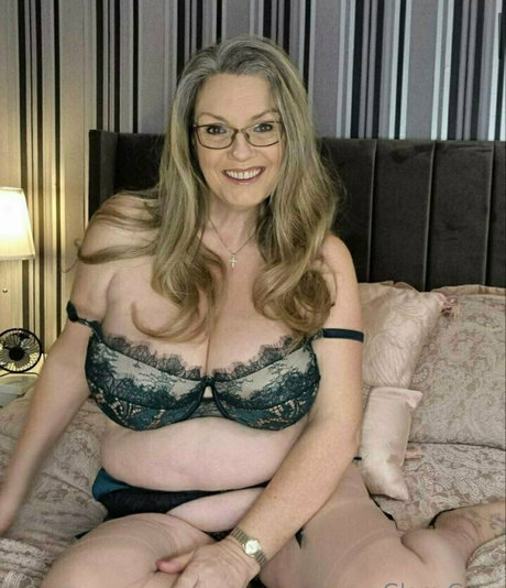 Glamgran56
