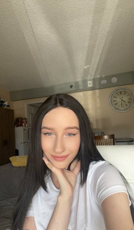 Naken läckt OnlyFans-bild av Bookswithaeri