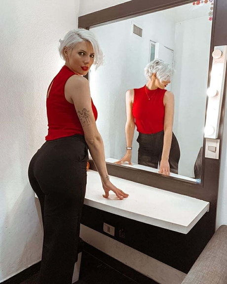 Tamara Bella