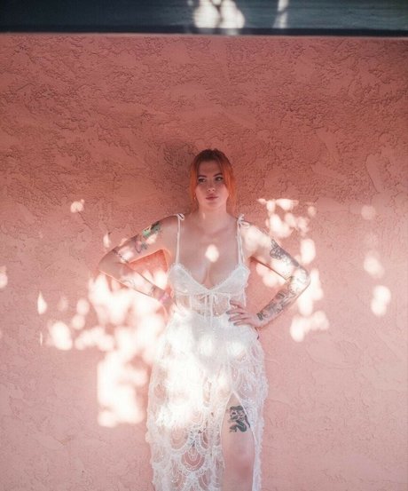Ireland Baldwin