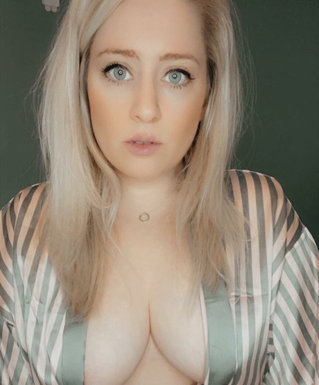 Lottielushloves