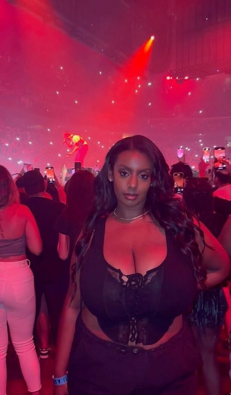Naken läckt OnlyFans-bild av Marta Ethio