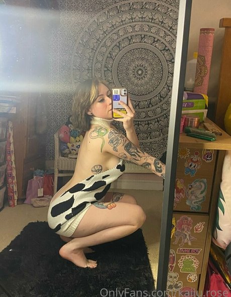 Kaiju_rose