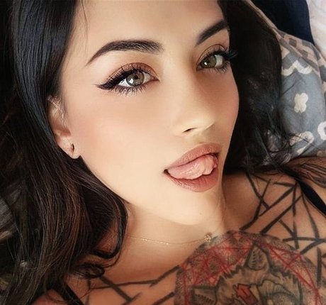 Обнаженная фотография утечки OnlyFans от Prunette