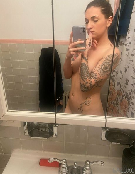 Photo nue de fuite OnlyFans de Sabxela