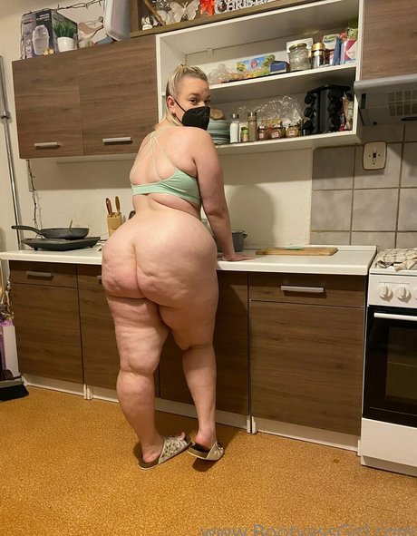Bootyass Girl