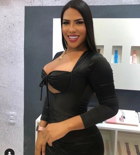 Lia Ferraz 