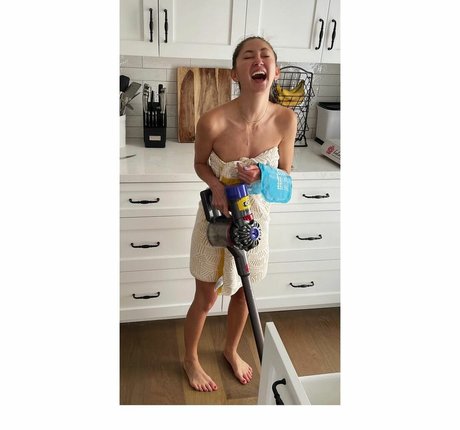 Kimiko Glenn  nude leaked OnlyFans photo