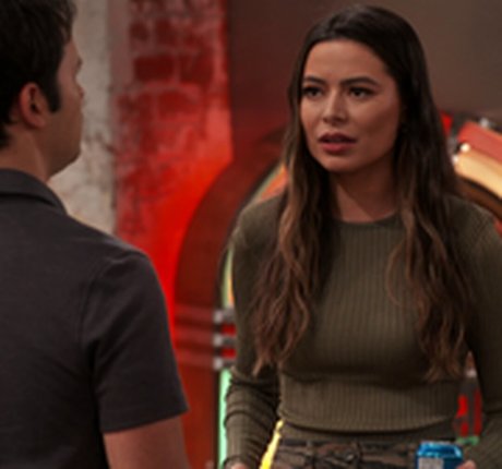 Miranda Cosgrove