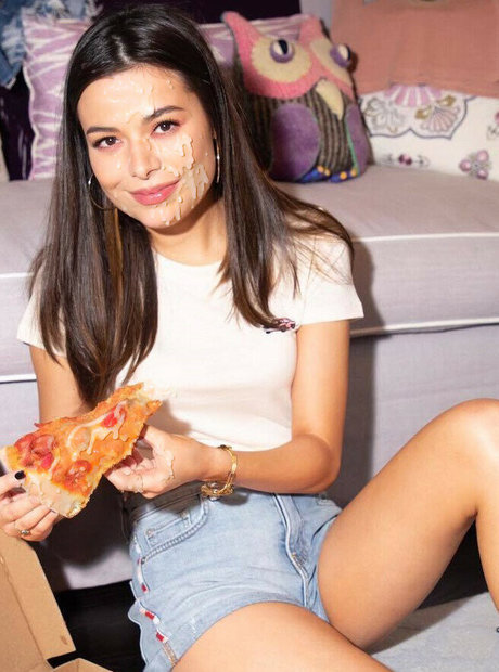 Miranda Cosgrove