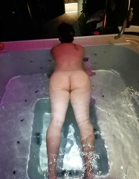 Обнаженная фотография утечки OnlyFans от Ivalinitycos