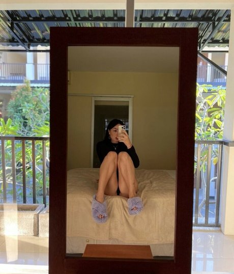 Naken läckt OnlyFans-bild av Storyri