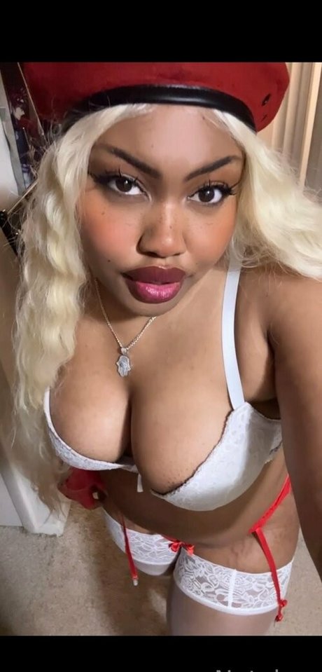 Nahá fotka uniklých OnlyFans od Thiccxms