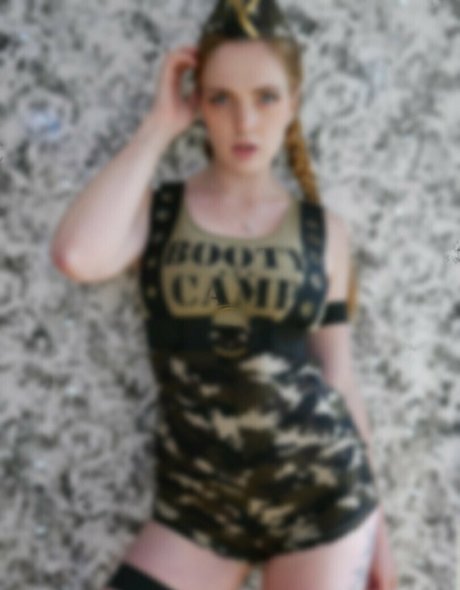 Carlyraesummers OnlyFansリークヌード写真