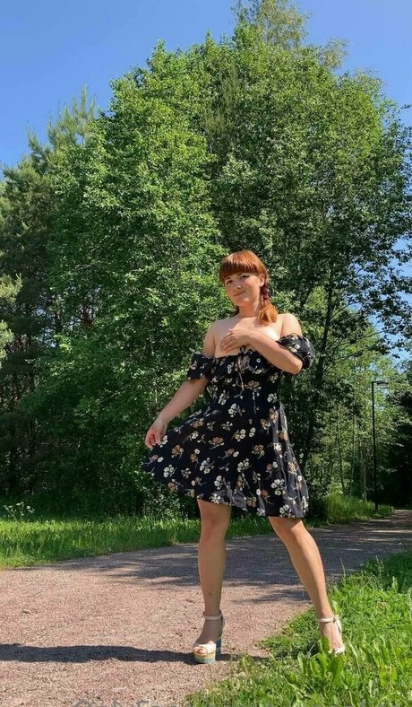 Naakte gelekte OnlyFans-foto van Vixenalisa