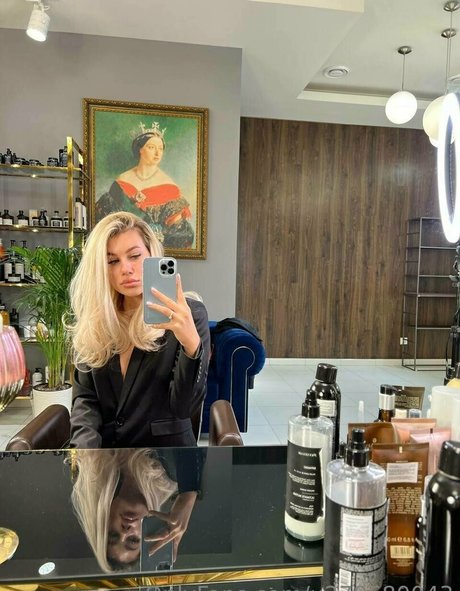 Blondyangel