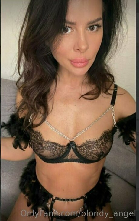 Blondyangel