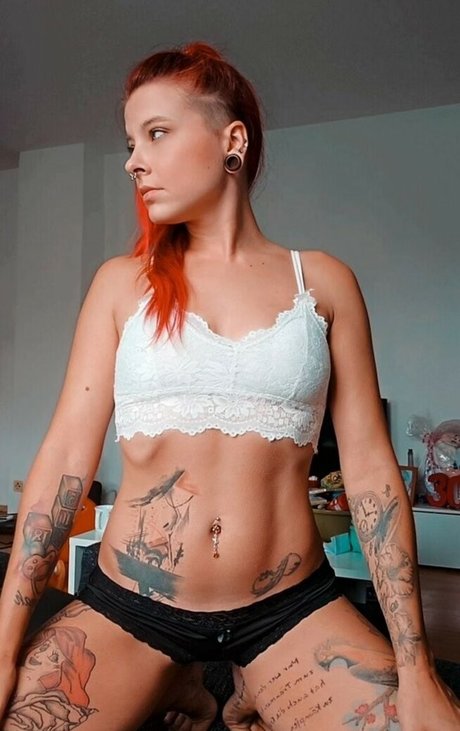 Naken läckt OnlyFans-bild av Stefffannydr
