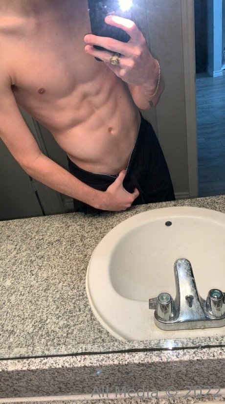Foto nua vazada do OnlyFans de Exclusivehuddy