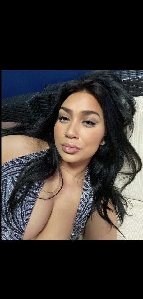 Naakte gelekte OnlyFans-foto van Realsliimjadey