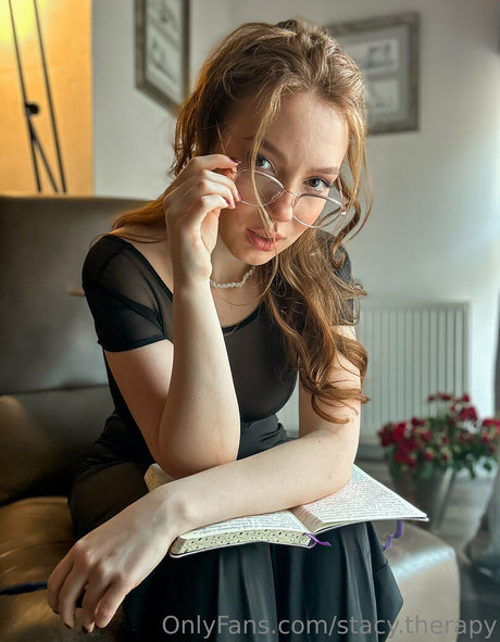 Naken lekkede OnlyFans-bilde av Stacytherapy