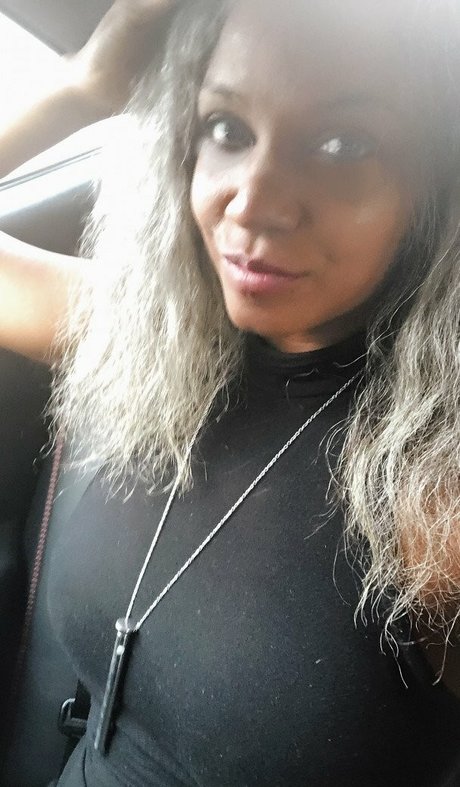 Foto di nudo di fuga di OnlyFans di Sinnamon Love