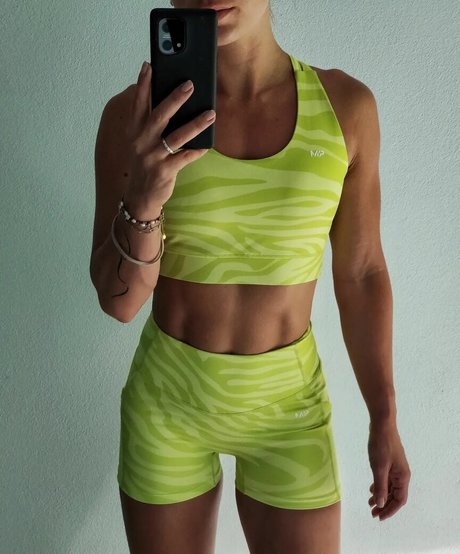Larissa Van Meerten