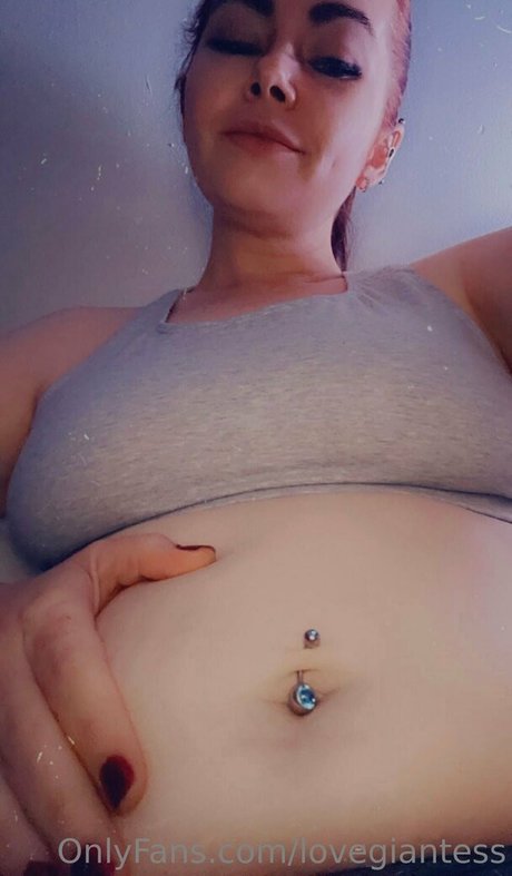 Lovegiantess