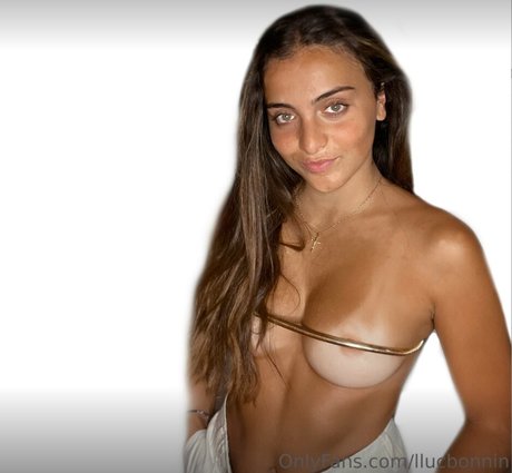Alaston vuotanut OnlyFans-kuva Greenolivecat