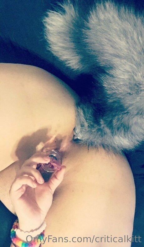 Naken läckt OnlyFans-bild av Criticalkitt