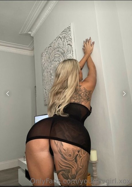 Yourfavgirlxox
