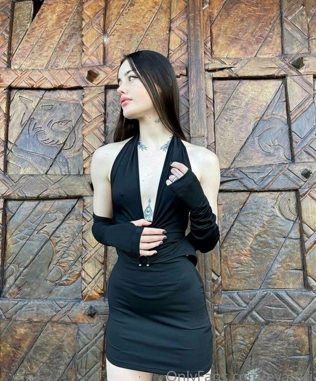 Alaston vuotanut OnlyFans-kuva Savageeva
