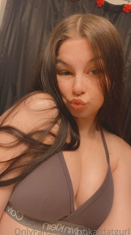 Lookatdatgurl