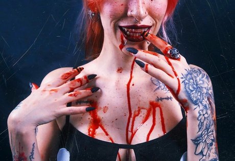 Naken läckt OnlyFans-bild av Missmushrooms