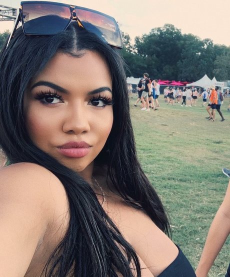 Naken lekkede OnlyFans-bilde av Thelailalove